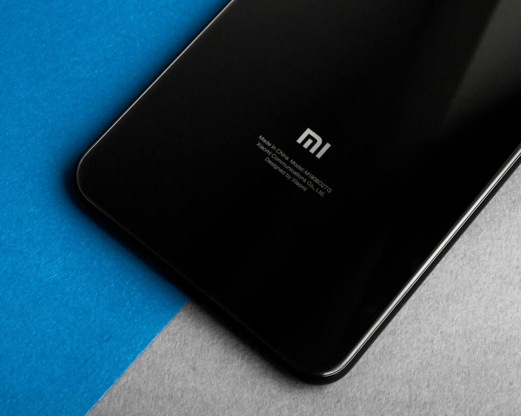 Test du Xiaomi Redmi Note 13 Pro+ 5G : le roi du milieu de gamme en 2024 ? Close-up of a Xiaomi Smartphone