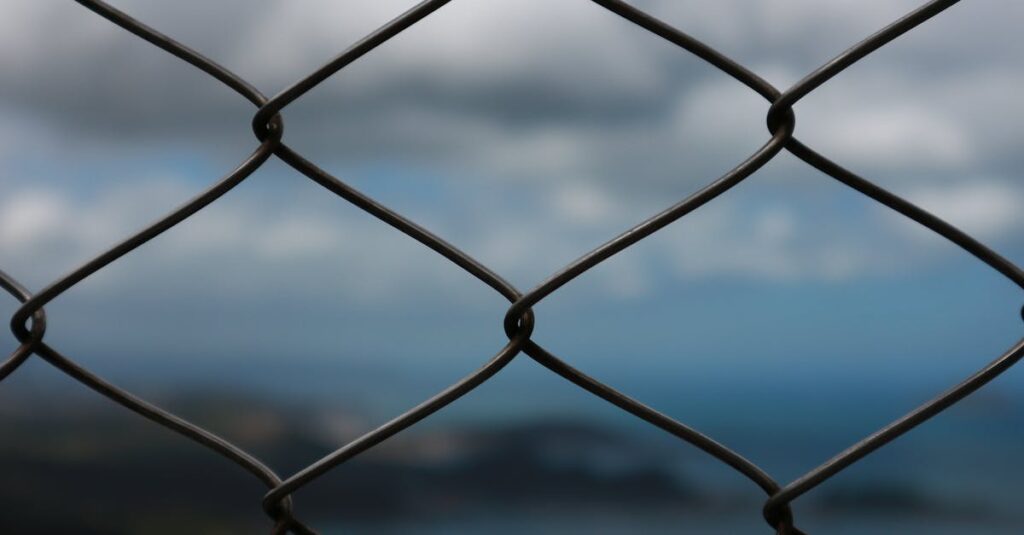 Comparer SASE et CASB : deux approches de la sécurité cloud découvrez tout sur la sécurité du cloud : principes, meilleures pratiques et solutions pour protéger efficacement vos données et infrastructures dans le cloud.