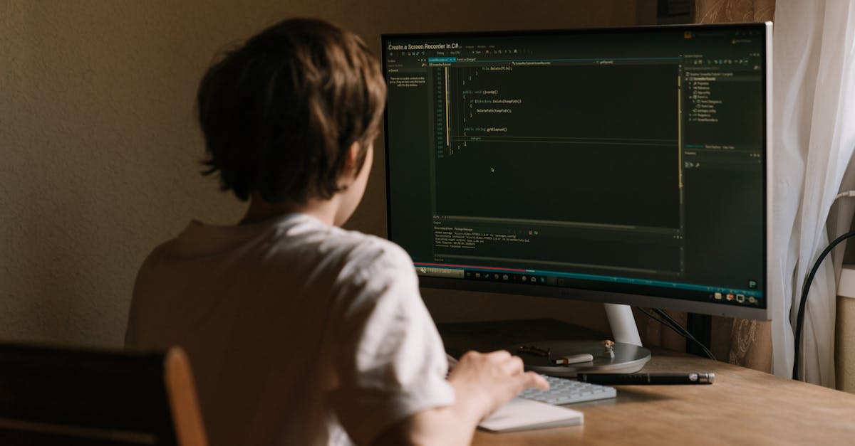 découvrez l'essentiel de la cybersécurité : définitions, enjeux, conseils et bonnes pratiques pour protéger vos données personnelles et professionnelles contre les cybermenaces.